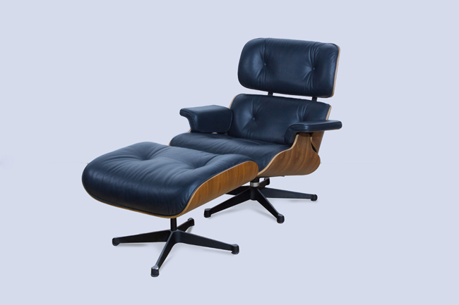 CH90 Eames  Chair
